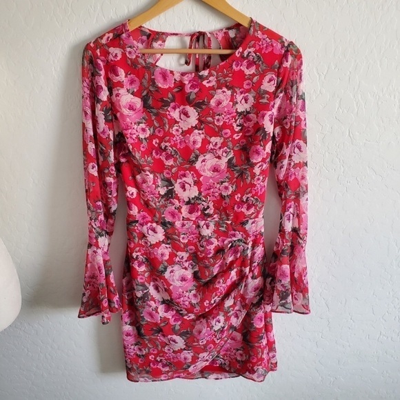 B Darlin Floral Open Back Bell Sleeve Mini Dress 13/14 - Picture 9 of 11